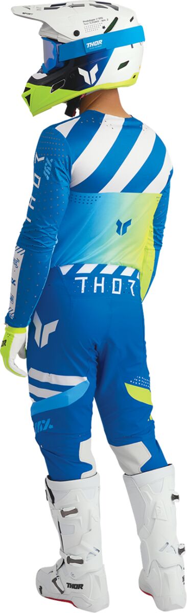 HELMET REFLEX SPORT STRIKE NV/