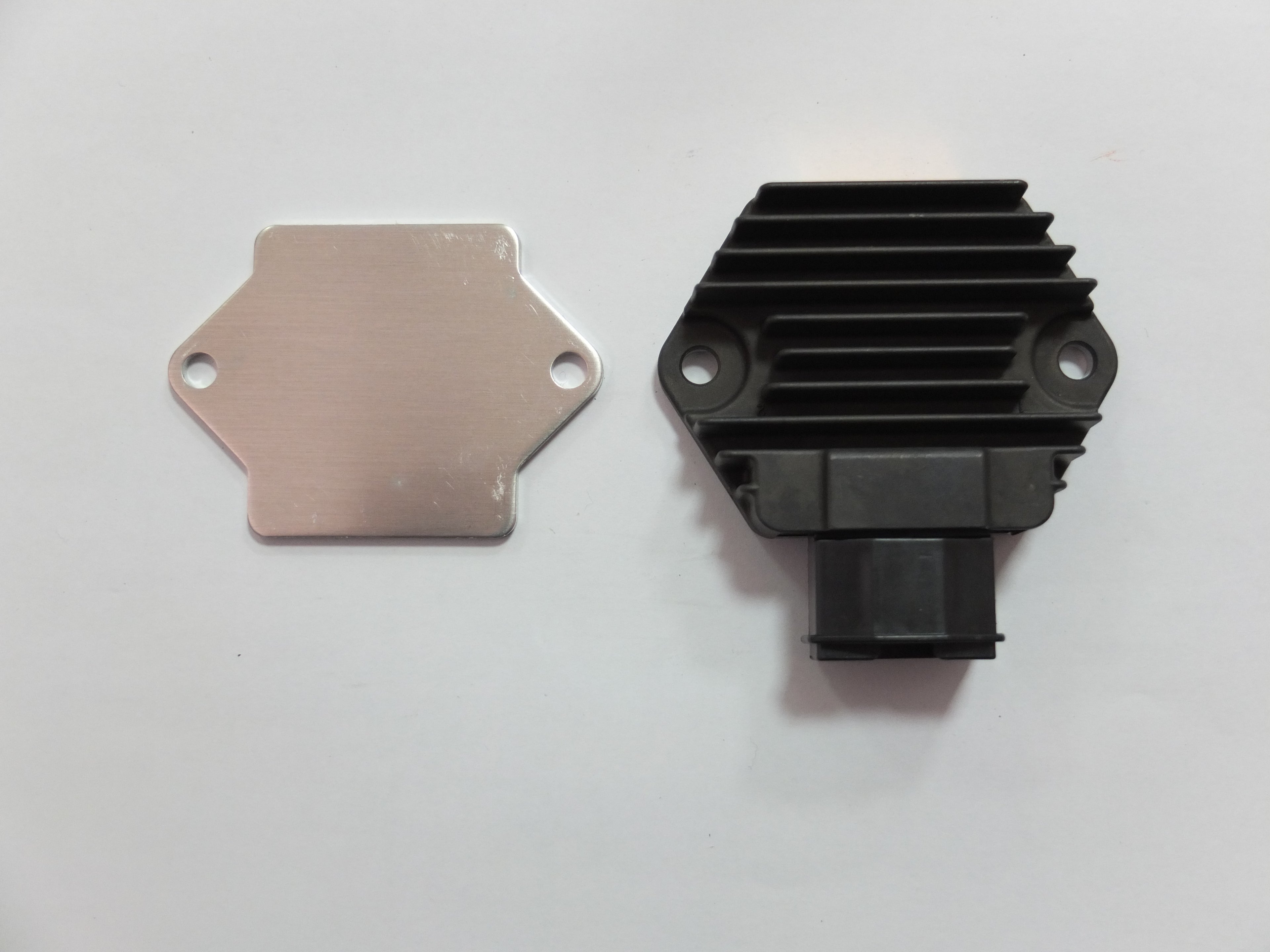 REGULADOR/RECTIFICADOR H-31600-MY7-600 VFR750F 92/97-CBR1100XX  97/98