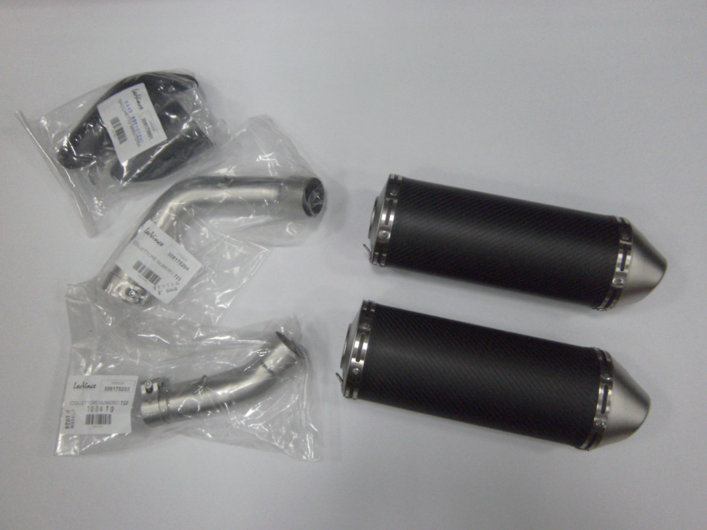 8176 ESCAPE SBK EVO II YZF1000 R1 09/11 OVAL CARBONO