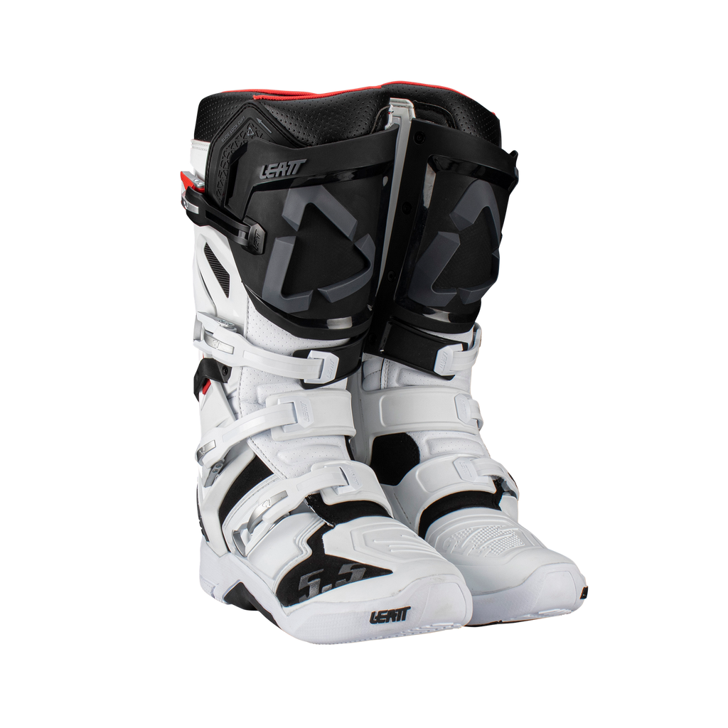BOTAS LEATT 5.5 FLEXLOCK BRANCO - 43 (9) - 3023050302