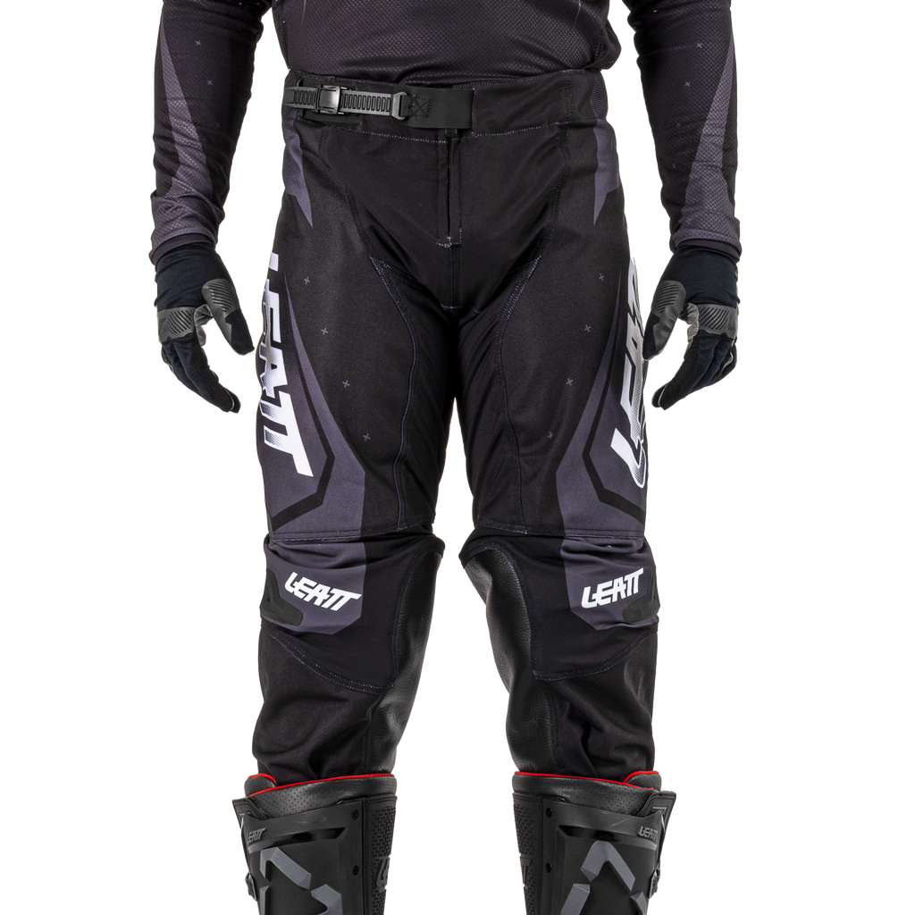 CALCAS LEATT 4.5 STEALTH - M - 5025300642 -