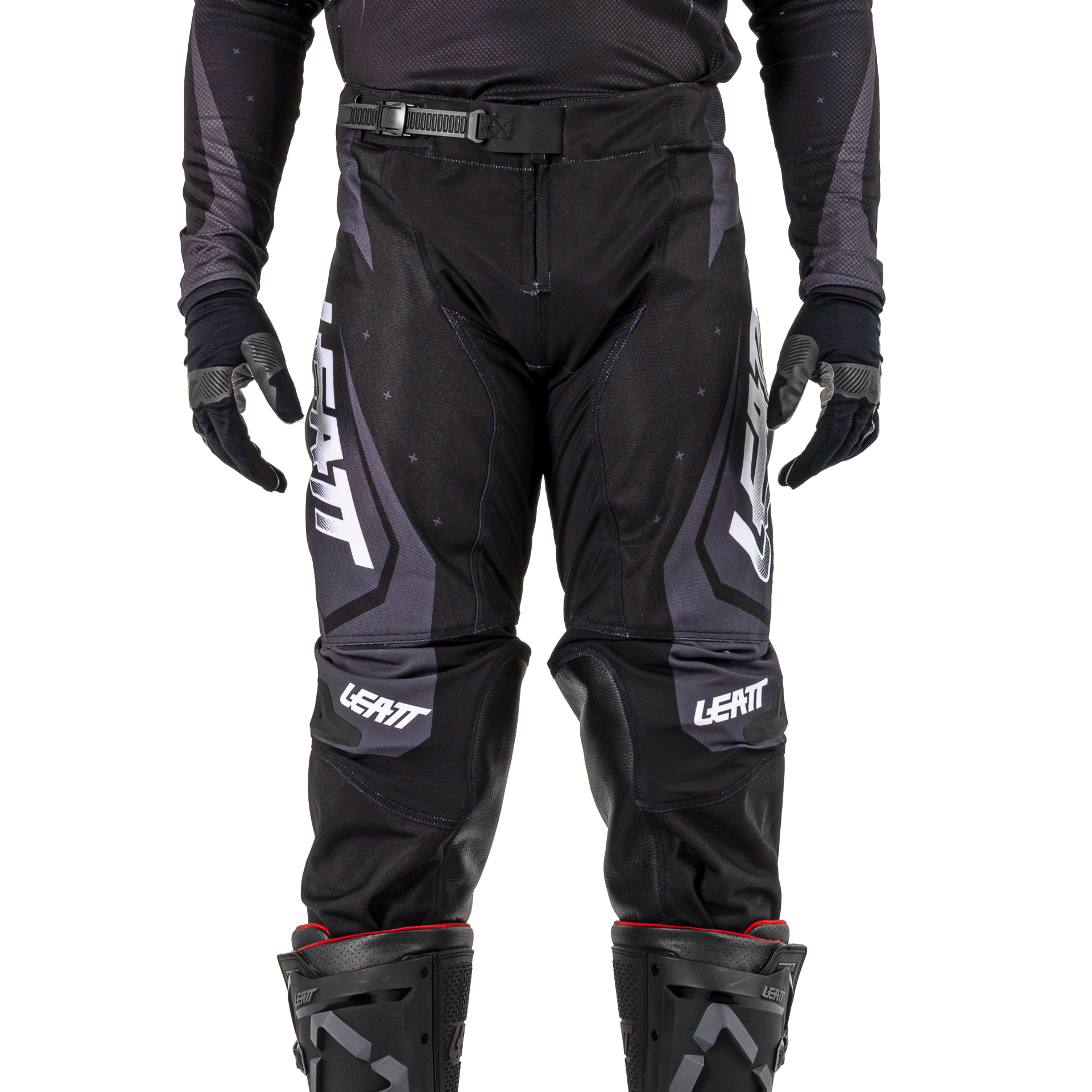 CALCAS LEATT 4.5 STEALTH - M - 5025300642 -