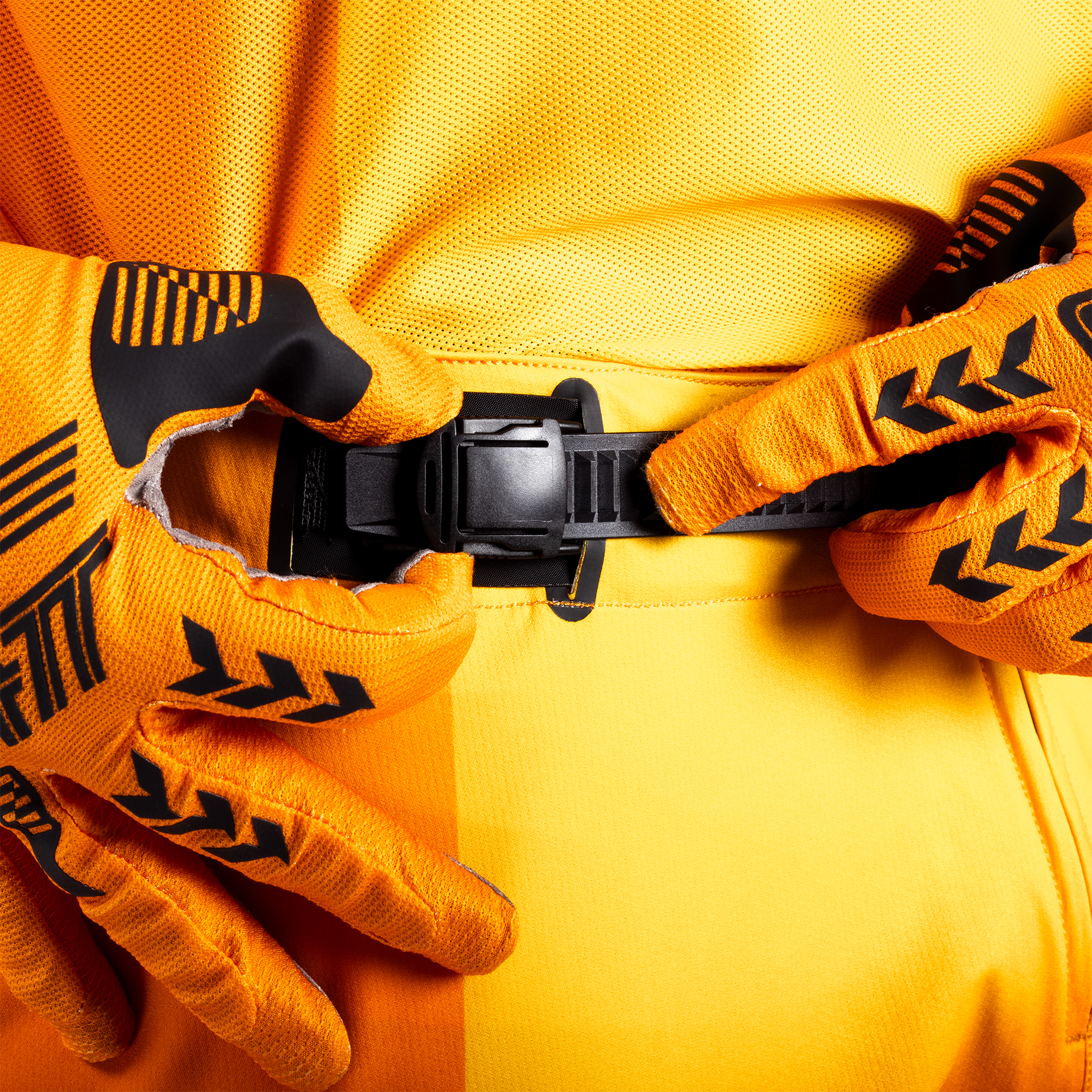 CALCAS LEATT 5.5 IKS LARANJA - M - 5026000242