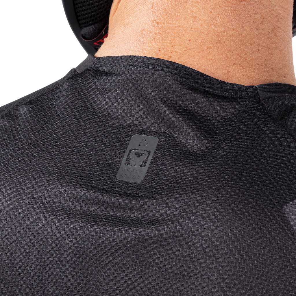 CAMISOLA LEATT 4.5 LITE STEALTH PRETO/CINZA - L - 5026000442