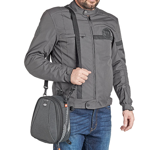 AH203 SACO UNIVERSAL KAPPA EXTENSIVEL ALPHA PRETO -
