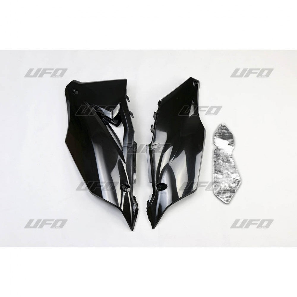 TAMPAS LATERAIS KX450F 19/21 PRETO - KA04752/001