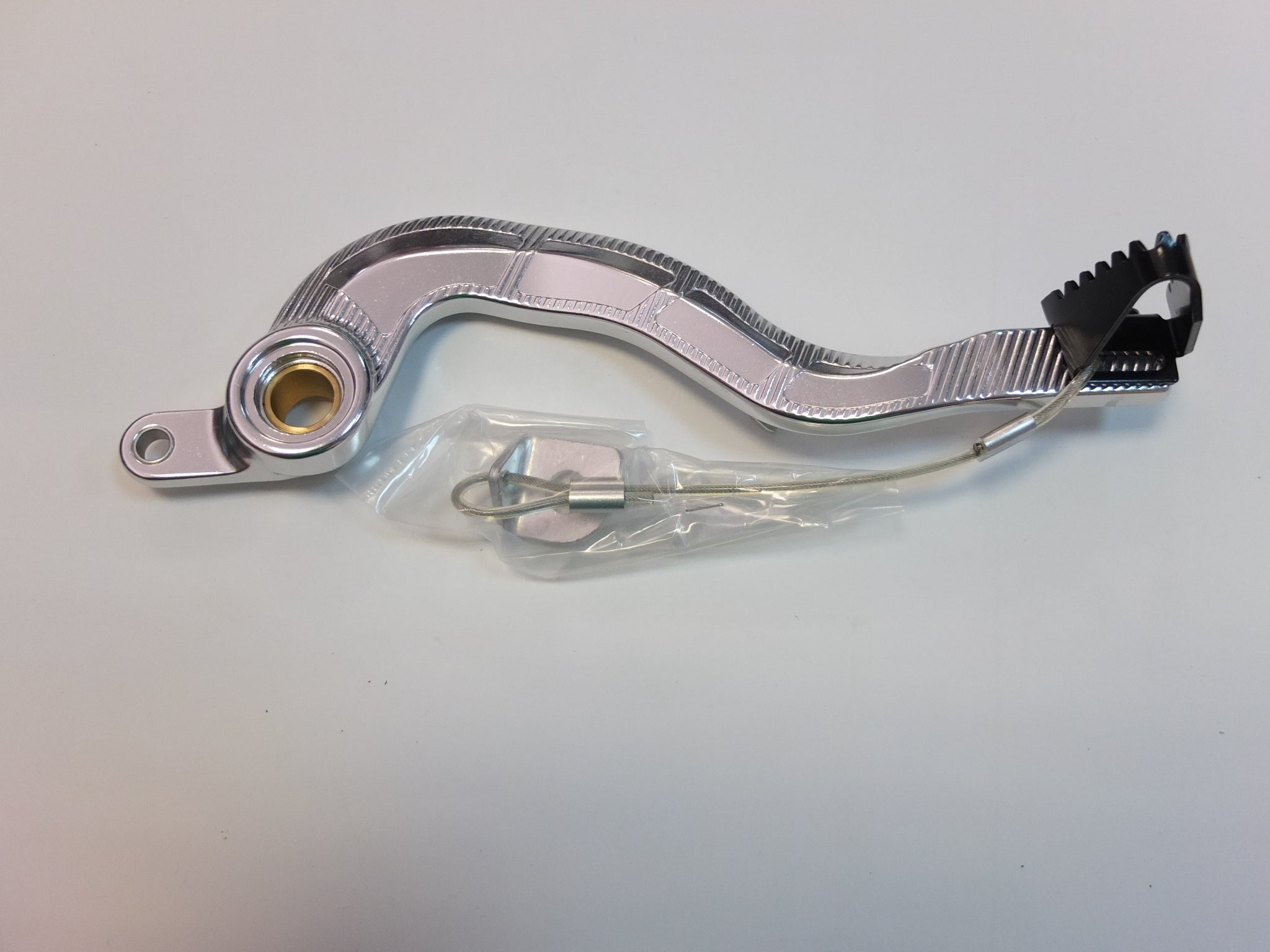 PEDAL TRAVAO ALUMINIO T6 RMZ250 07/12, RMZ450 05/07
