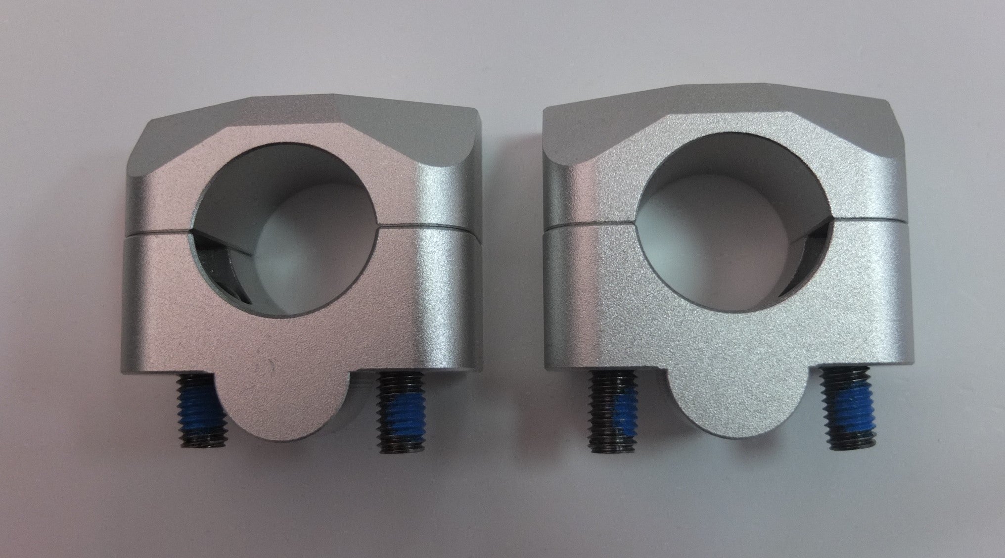 ABRACADEIRA GUIADOR TAPPER 28,6MM ALUM T6