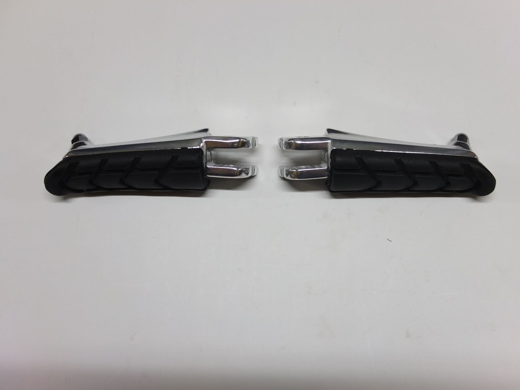 POUSA PES FRENTE CBR600F 01/02