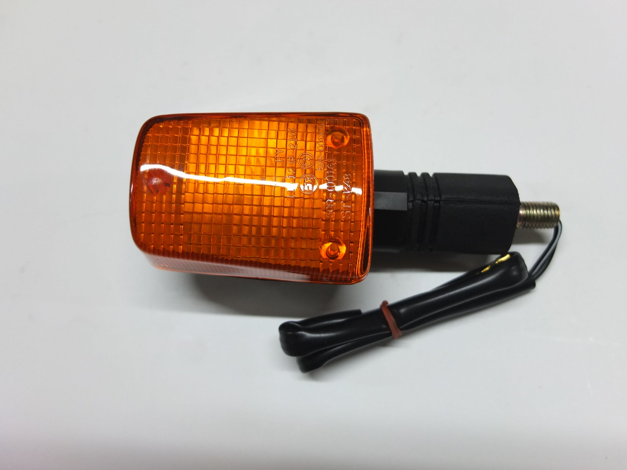 PISCA TRAS DIREITO GS500E, GSF600, GSX600F/750F, RF600