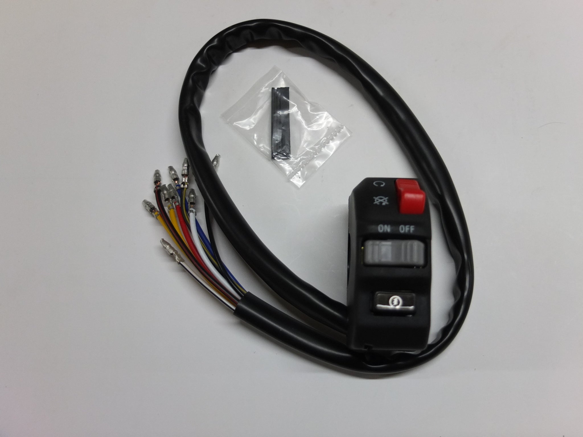 COMUTADOR LUZ, C/C, ARRANQUE UNIV