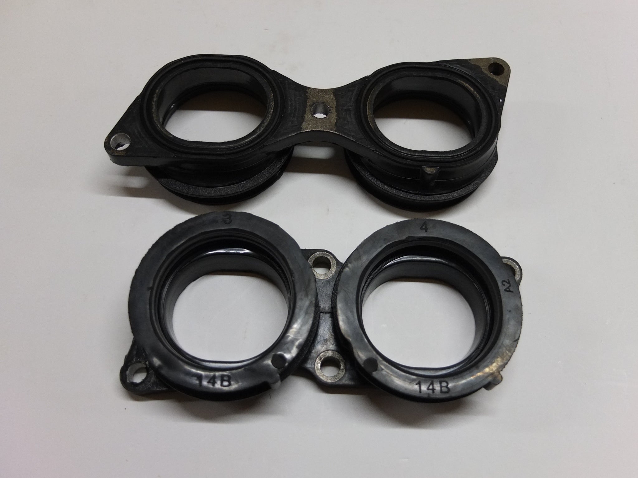 COLETOR ADMISSAO YAMAHA YZF R1 09/14 (2X2 PCS)