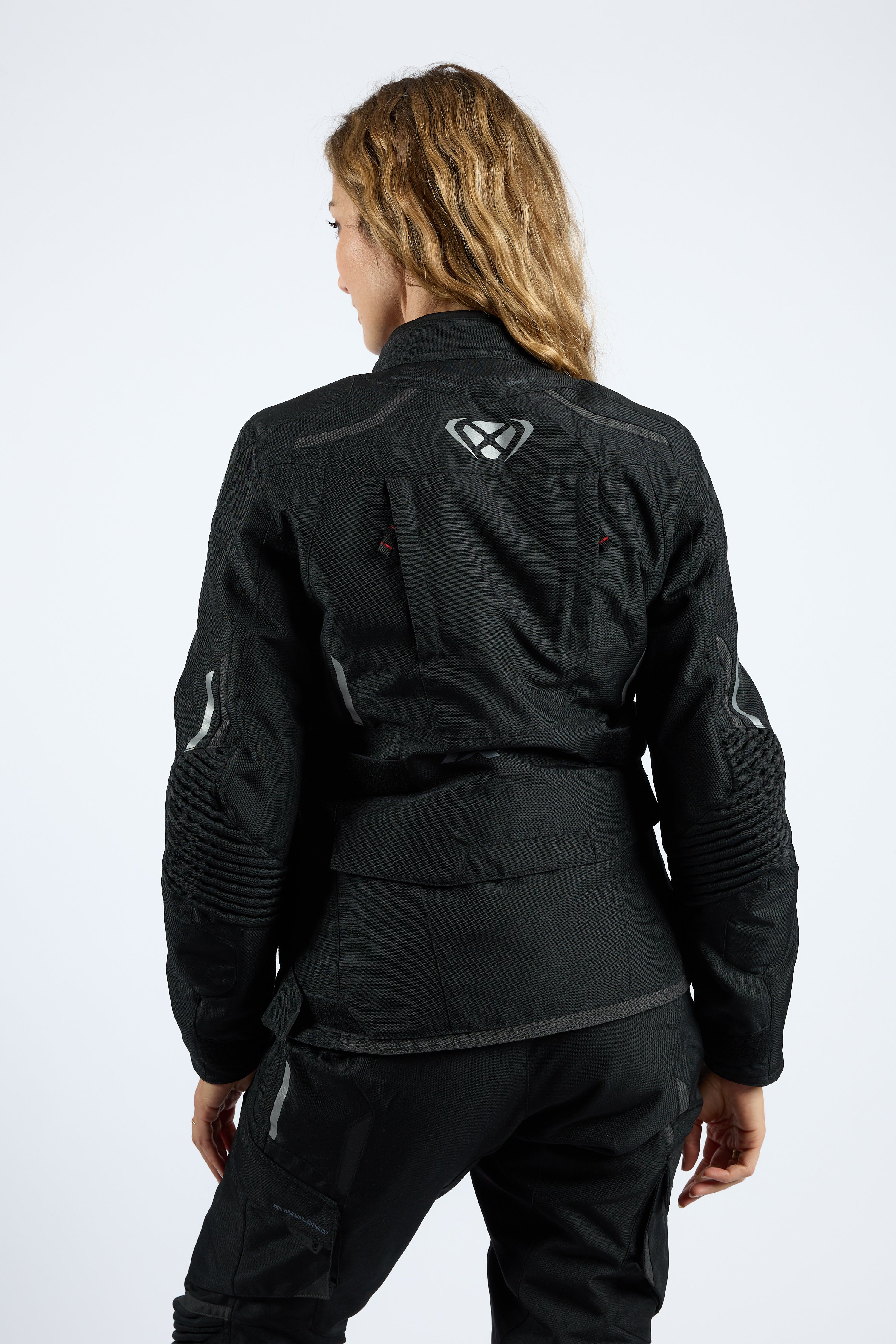 BLUSAO IXON LADY MIDGARD PRETO 105 10 2 047-1001 - M