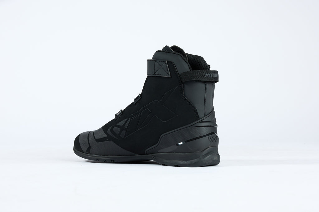 BOTAS IXON BULL 2 WP PRETO 508 10 1 007-1001 - 42
