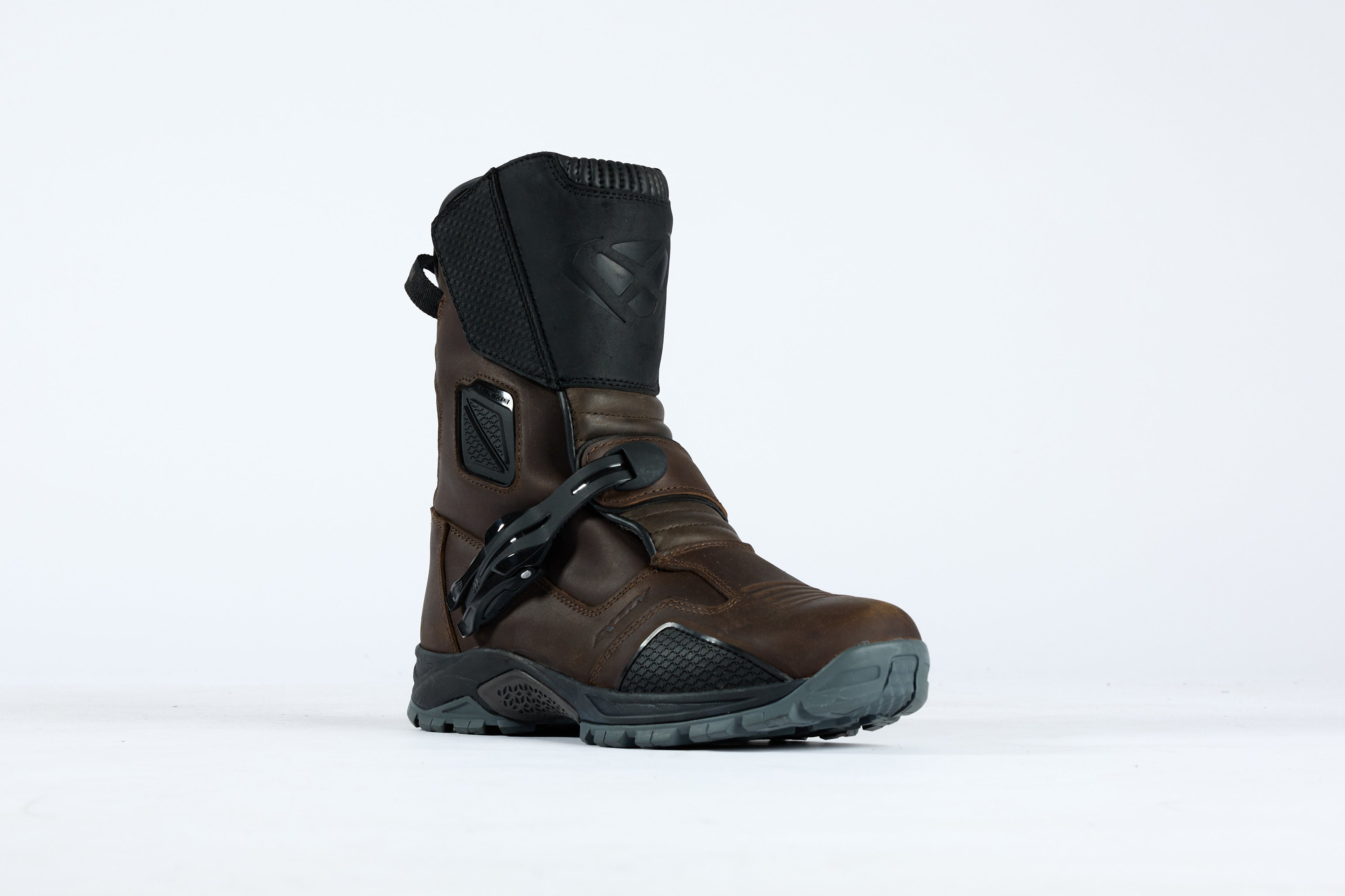 BOTAS IXON KLAY WP CASTANHO/PRETO 506 11 1 002-6018 - 44