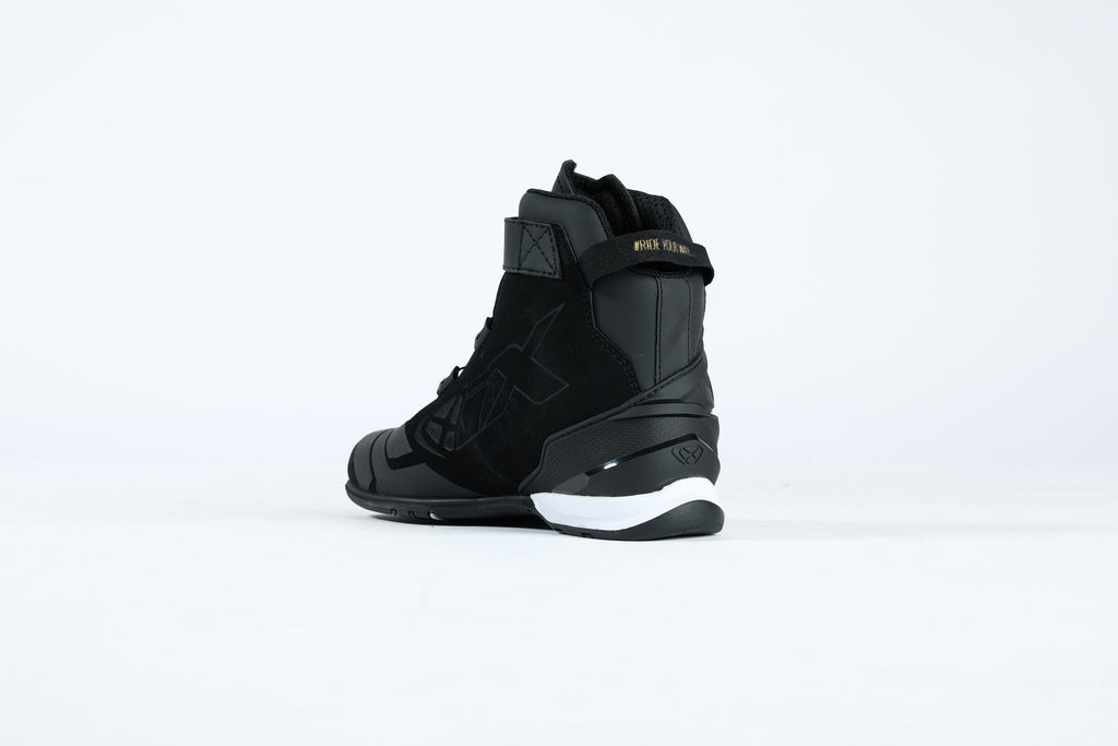 BOTAS IXON LADY BULL 2 WP PRETO/BRANCO/DOURADO 508 10 2 005-1106-36