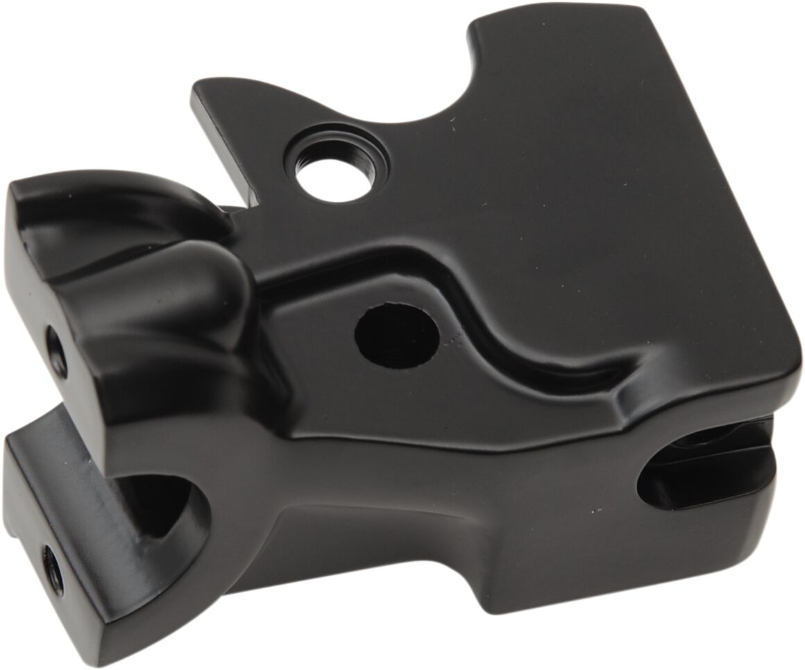 BRACKET CLUTCH 04-13XL BK
