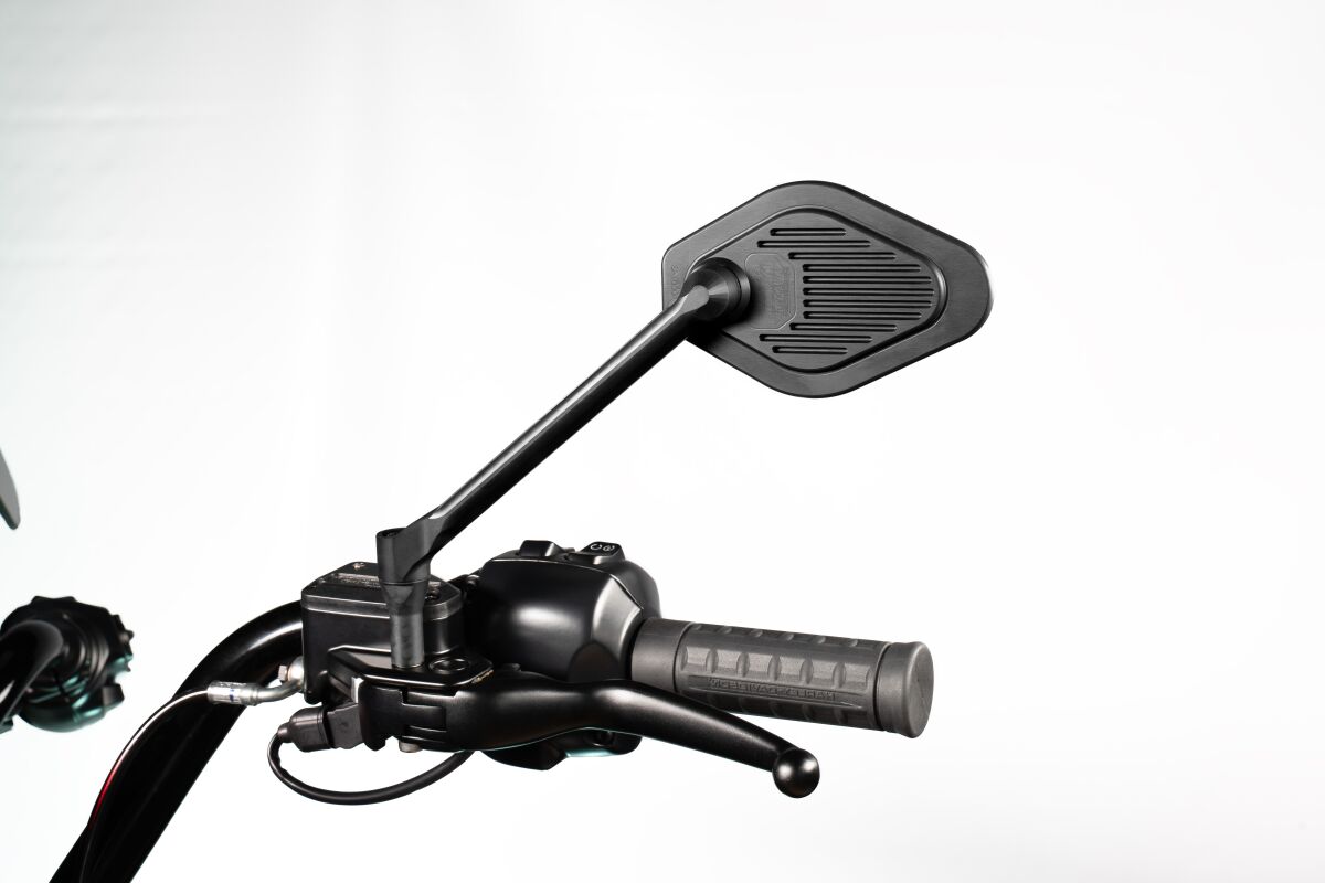 MIRROR ADJUSTABLE LONG STEM BL