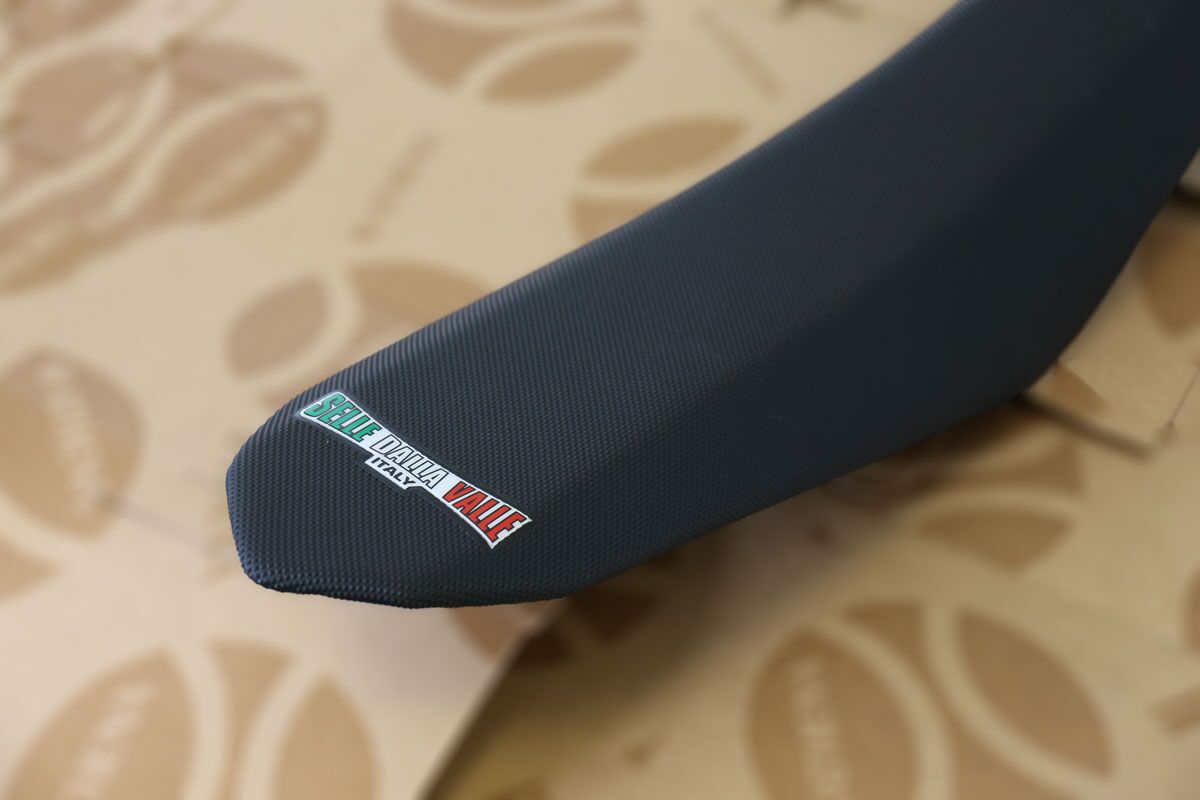 SEATCOVER SUPERGRIP BK