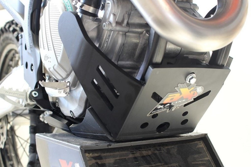 AXP SKID PLATE XTREM HDPE 8MM BLK