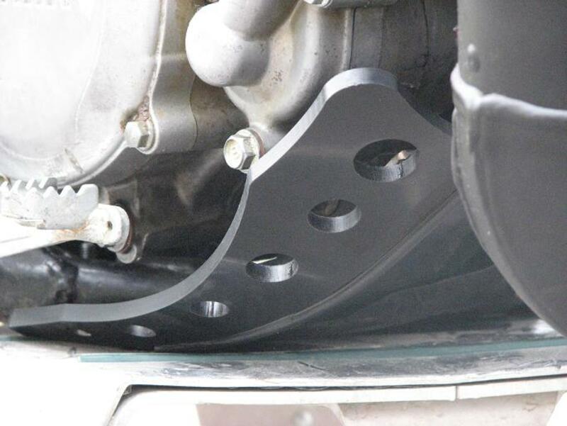 AXP SKID PLATE HDPE 6MM BLK