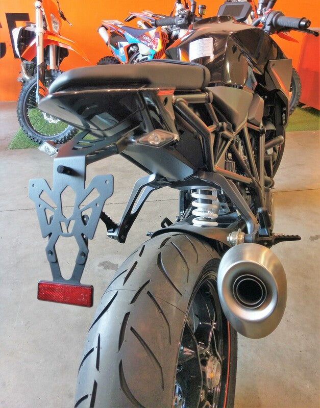 VPART TAIL TIDY M006