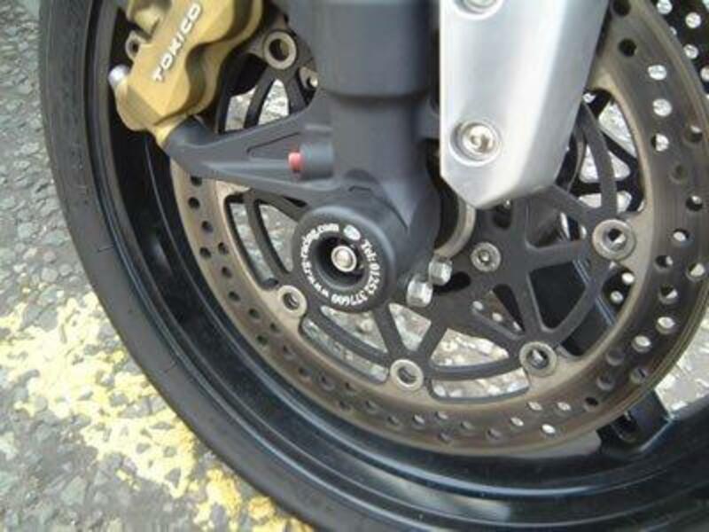 R&G PROTECTION WHEEL AXLE FRONT