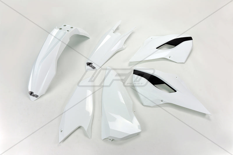 UFO PLASTIC KIT, OEM/OEM