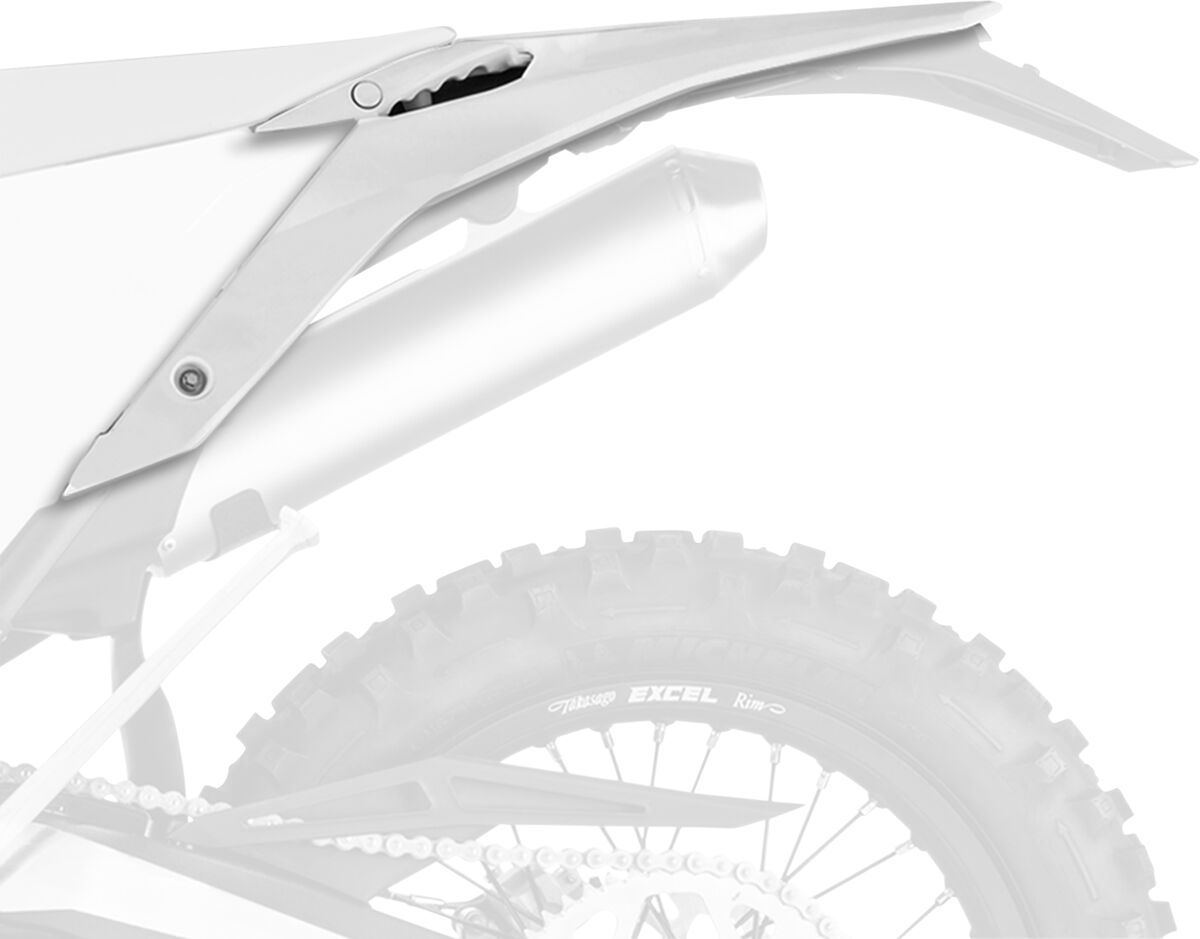 FENDER RR BETA 18-19 WH
