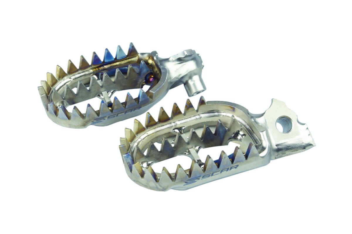 FOOTPEGS TITANIUM SCAR YAM