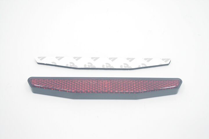 REFLECTOR ADHESIVE RED