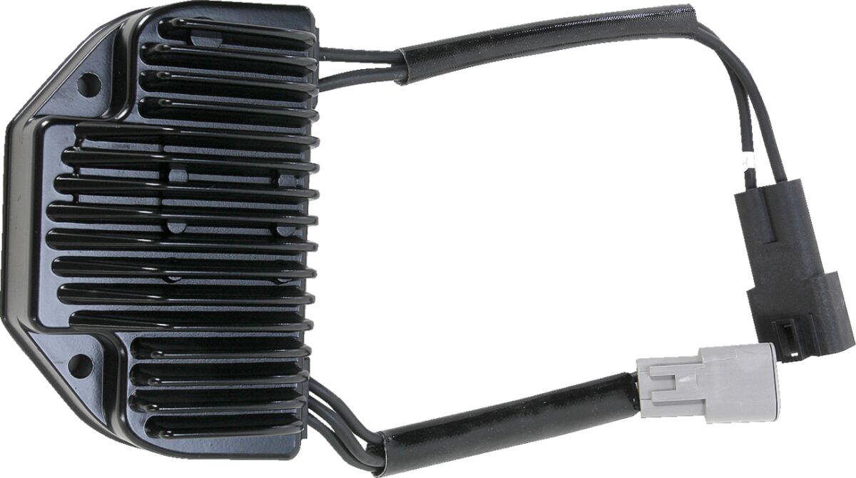 REGULATOR FXD 04-05 BLK
