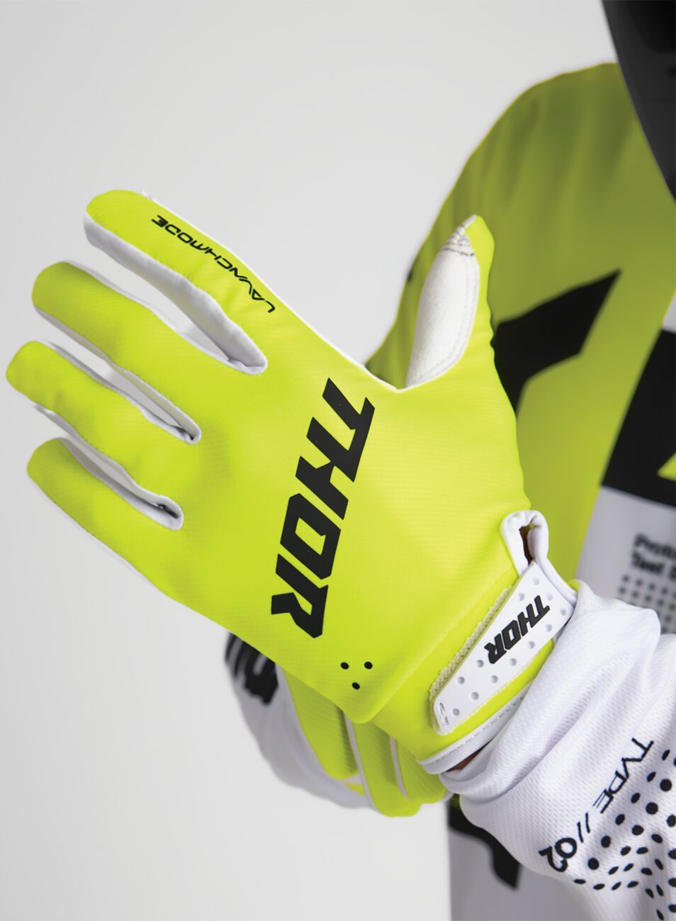 GLOVES LAUNCHMODE ACID L