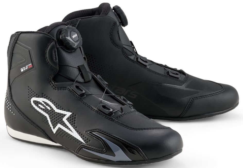 SHOE CELER BLACK/WHITE 6