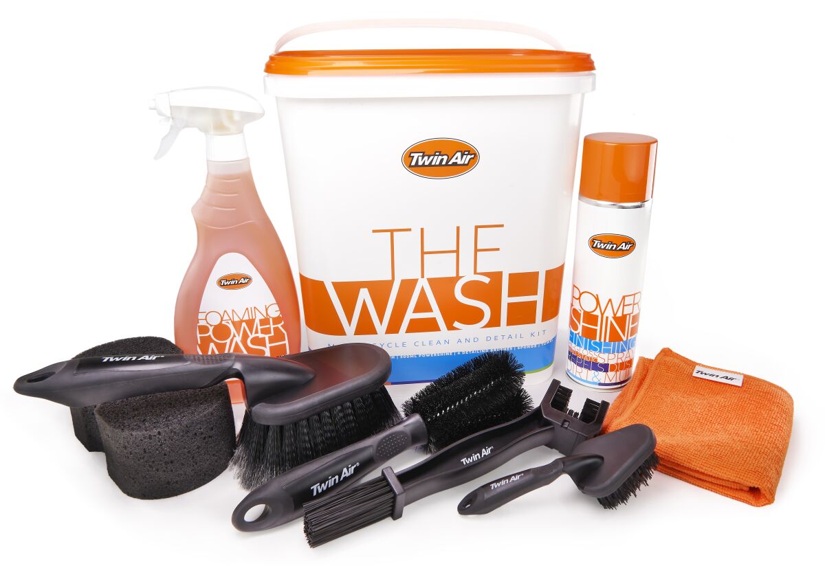 CLEANING KIT THE WASH