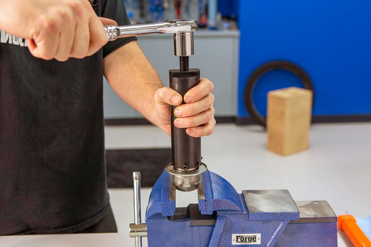 STEERING STEM BEARING TOOL
