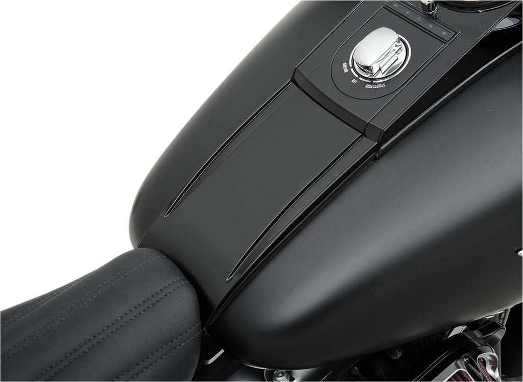 LOWER DASH 00-17 FXST
