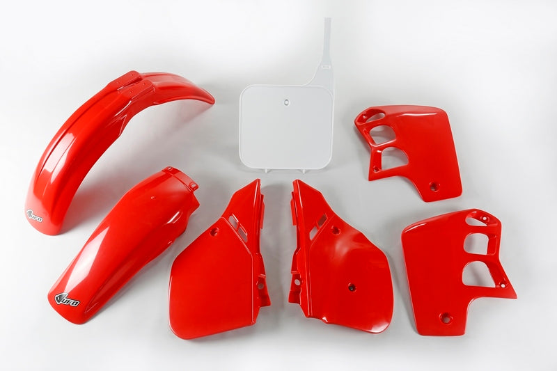 UFO PLASTIC KIT, OEM/OEM