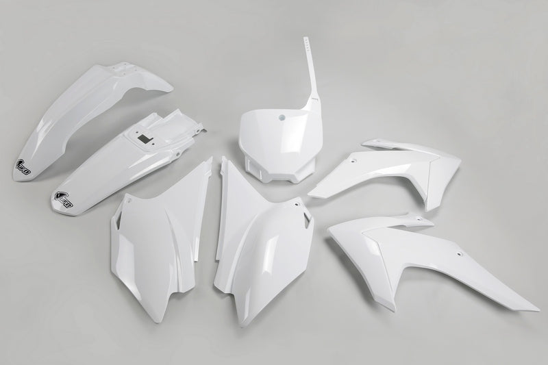 UFO PLASTIC KIT, WHT/WHT