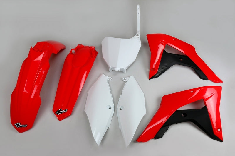 UFO PLASTIC KIT, OEM/OEM