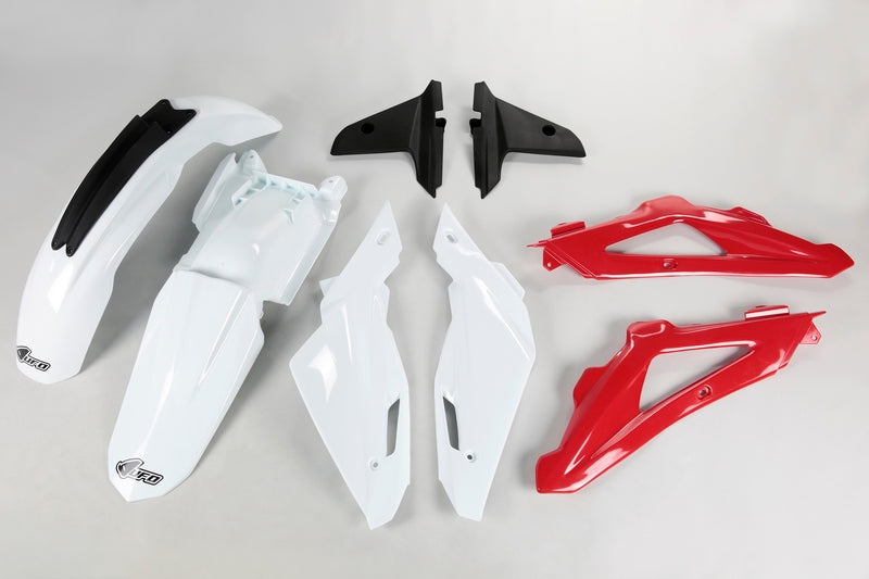 UFO PLASTIC KIT, OEM/OEM