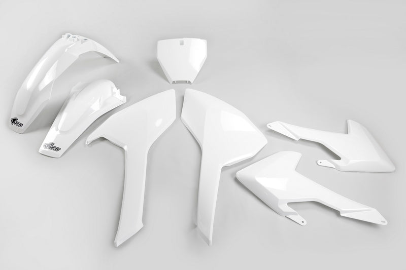 UFO PLASTIC KIT, WHT/WHT