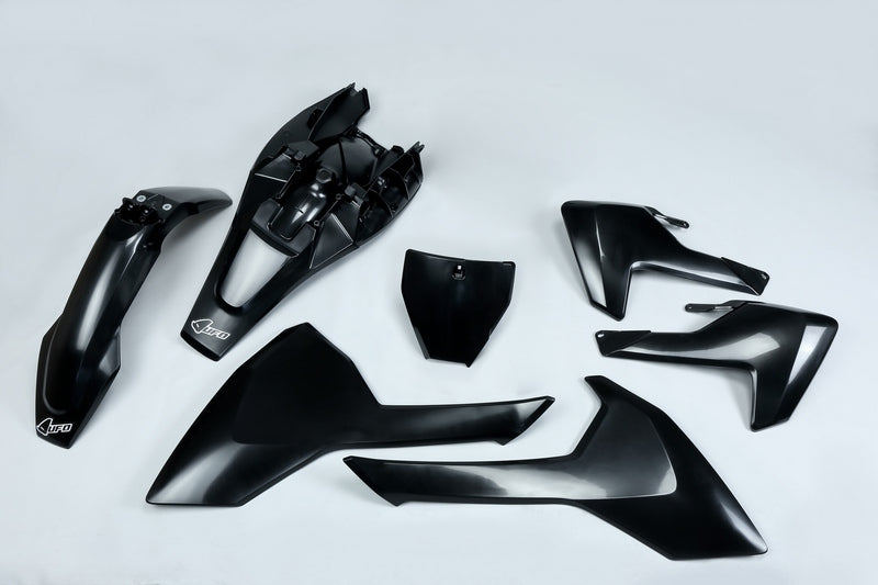 UFO PLASTIC KIT, BLK/BLK
