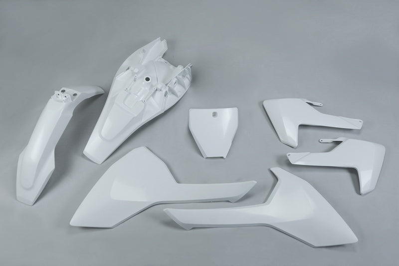 UFO PLASTIC KIT, OEM/OEM
