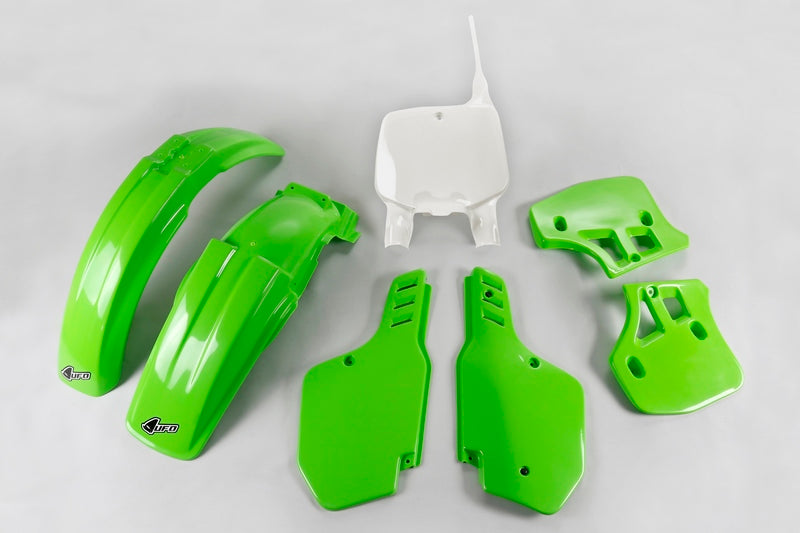 UFO PLASTIC KIT, OEM/OEM