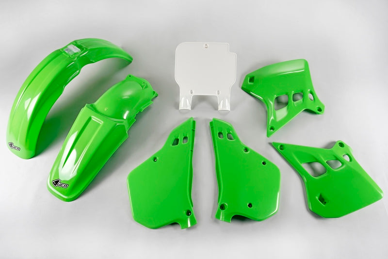 UFO PLASTIC KIT, OEM/OEM