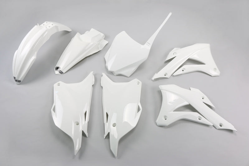UFO PLASTIC KIT, WHT/WHT