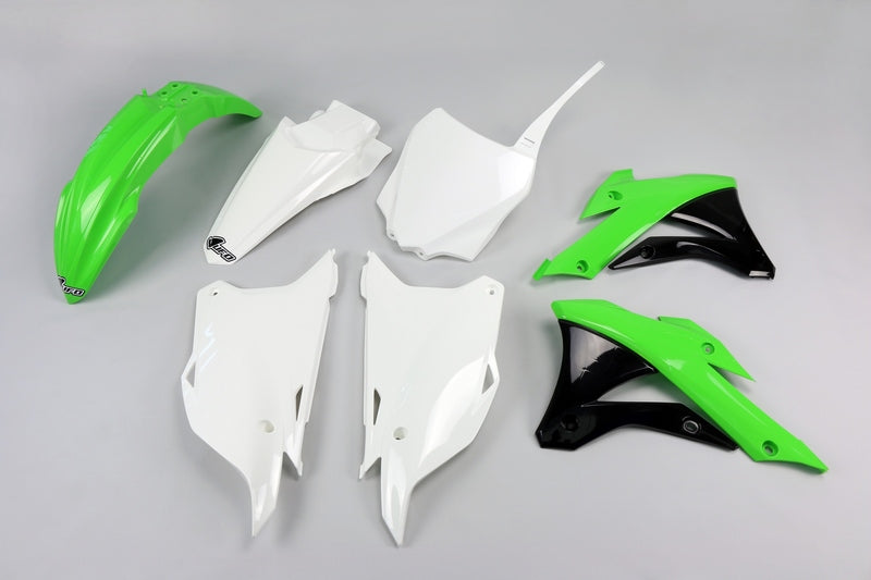 UFO PLASTIC KIT, REP/REP