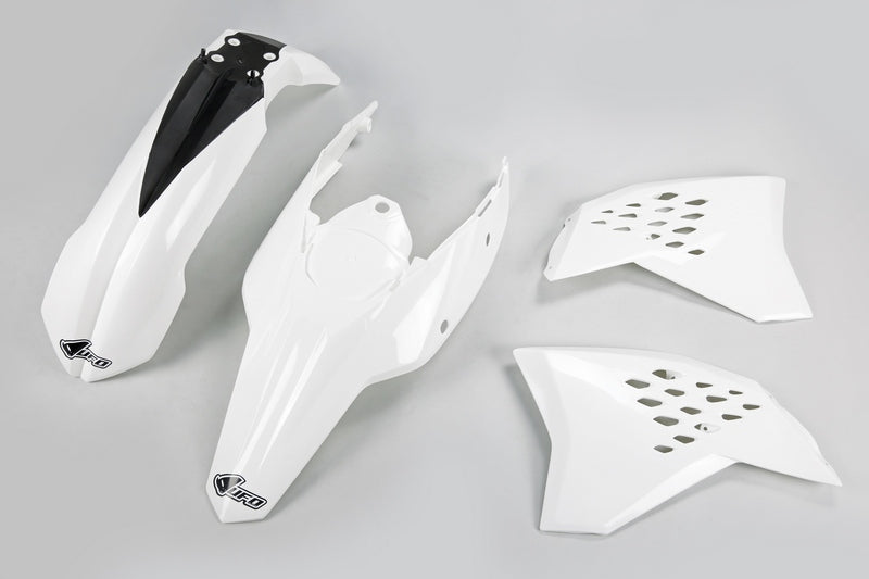 UFO PLASTIC KIT, WHT/WHT