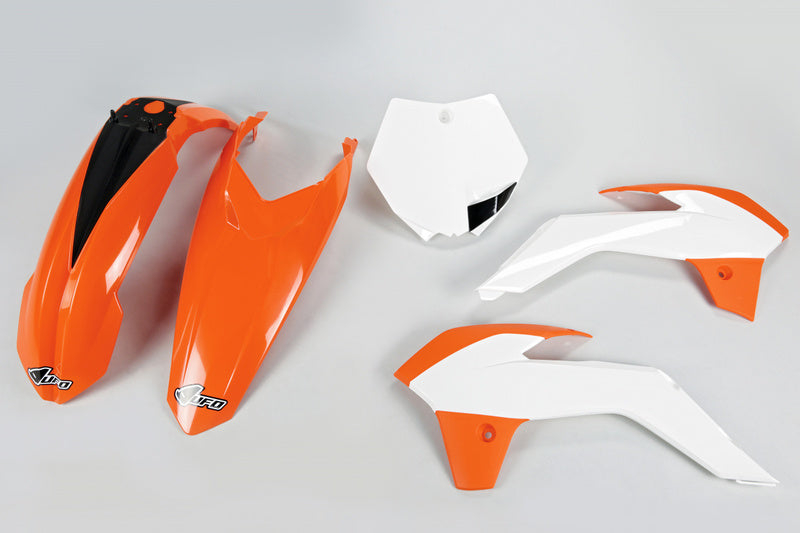 UFO PLASTIC KIT, ORG/WHT